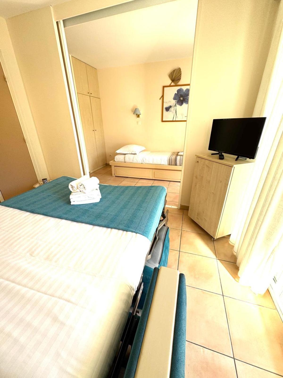 Ferienwohnung Les Rivages 2P Terrasse Parking Menton Exterior foto