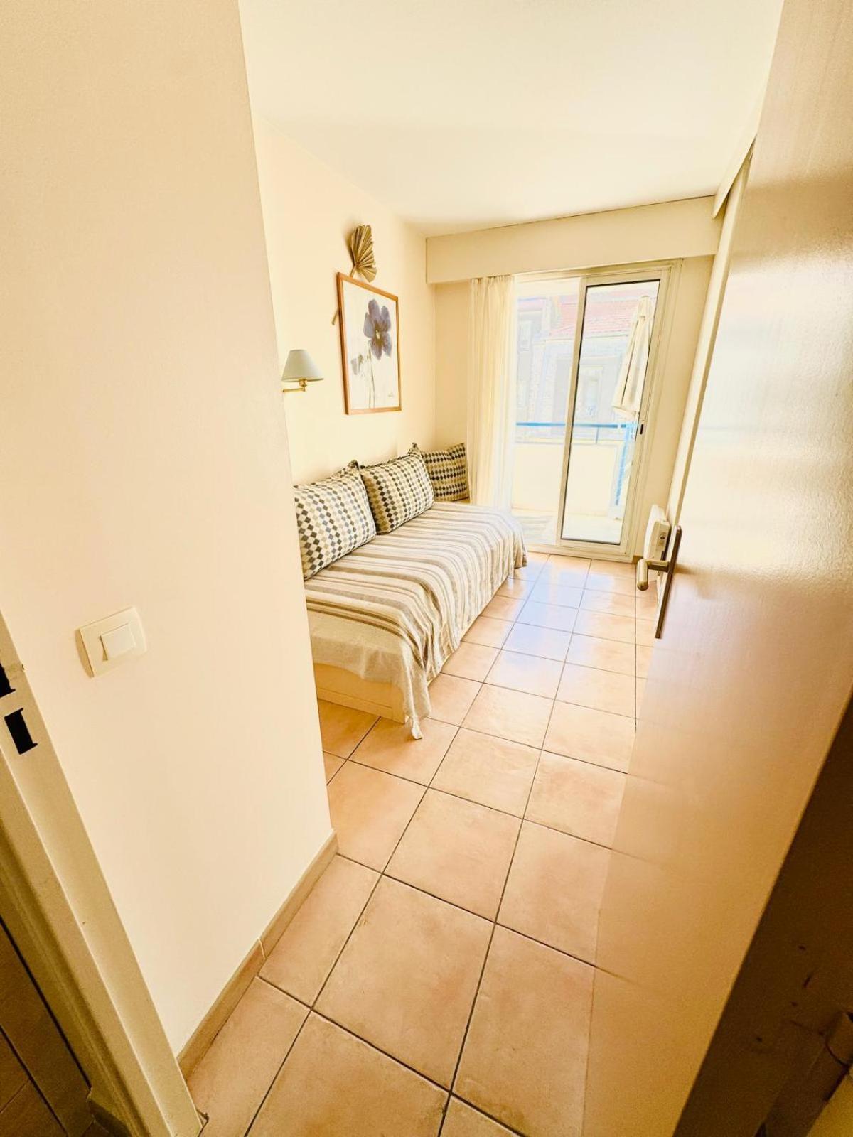 Ferienwohnung Les Rivages 2P Terrasse Parking Menton Exterior foto