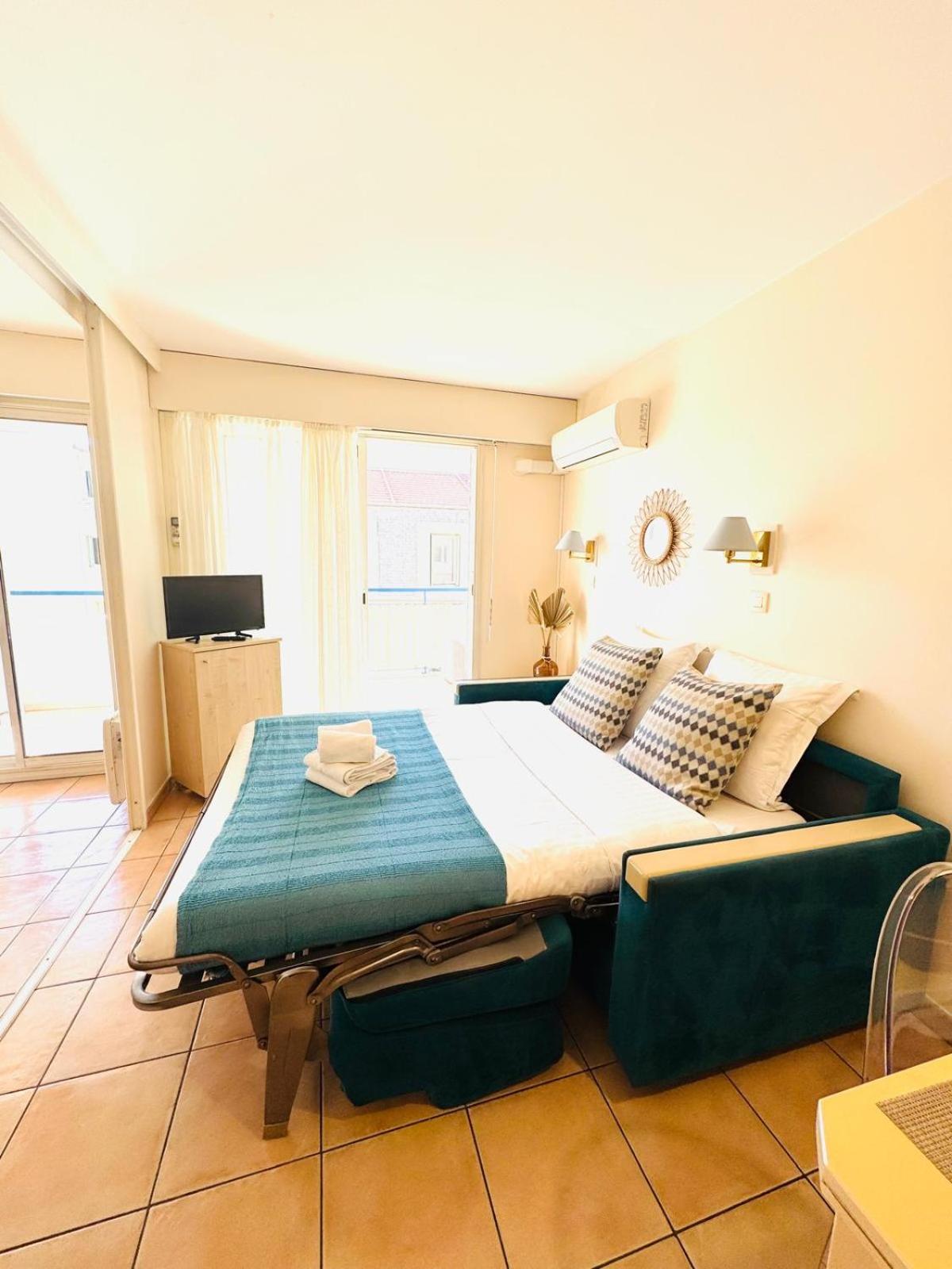 Ferienwohnung Les Rivages 2P Terrasse Parking Menton Exterior foto